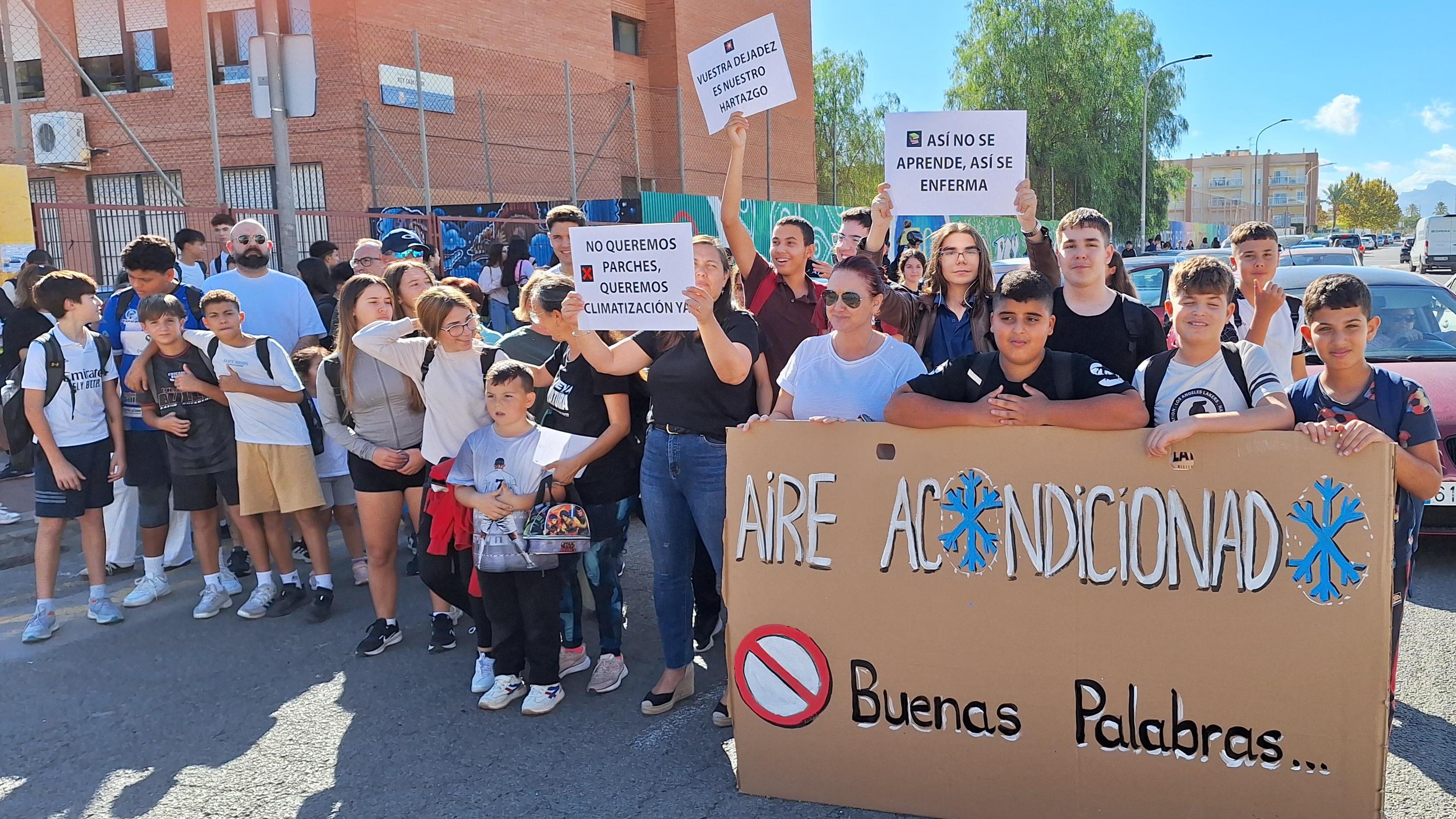 IES CARLOS III TERCERA CONCENTRACION 2025.jpg